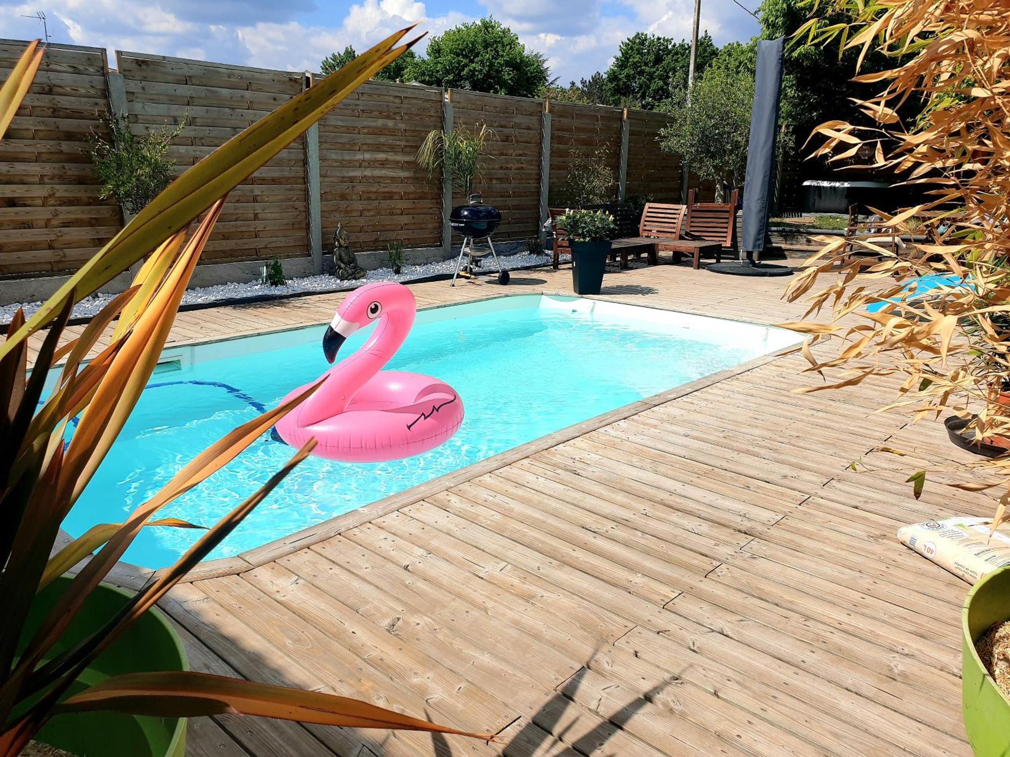 Tiny House Avec Jardin Et Acces Piscine Chauffee Saint-Médard-en-Jalles Exterior foto